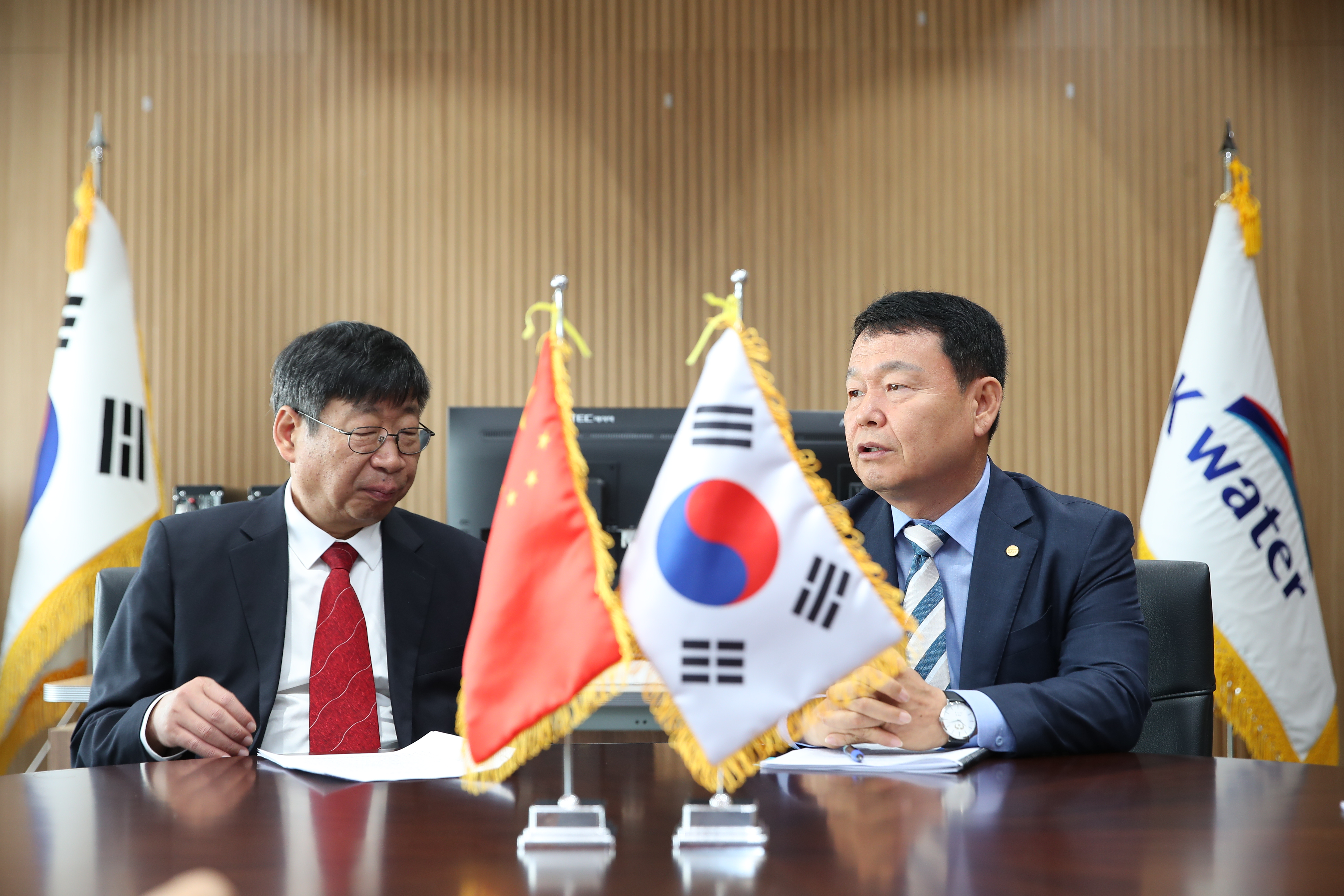CEO Meets the Undersecretary of China