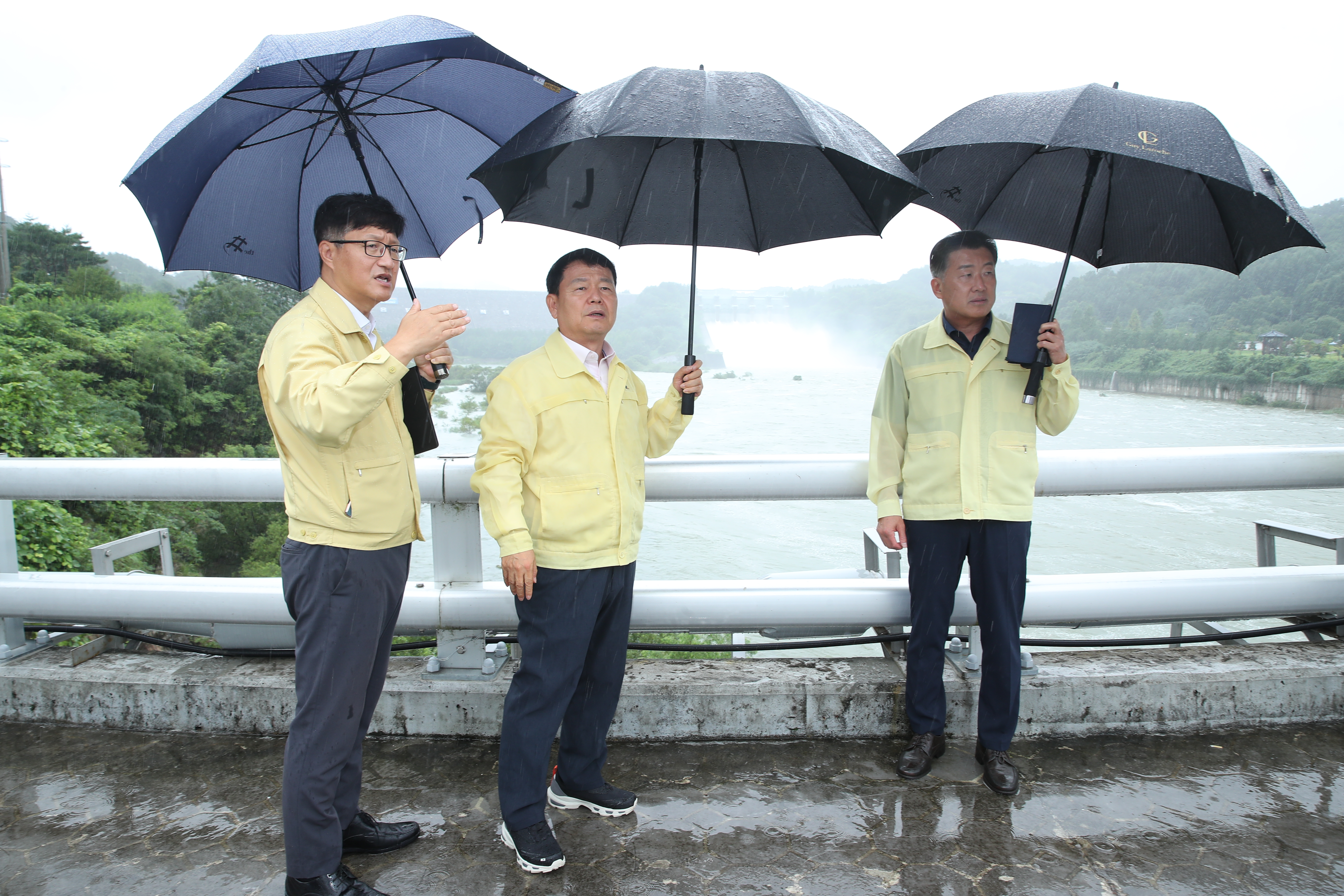 Inspection of Water Management Response Status at Yongdam Dam