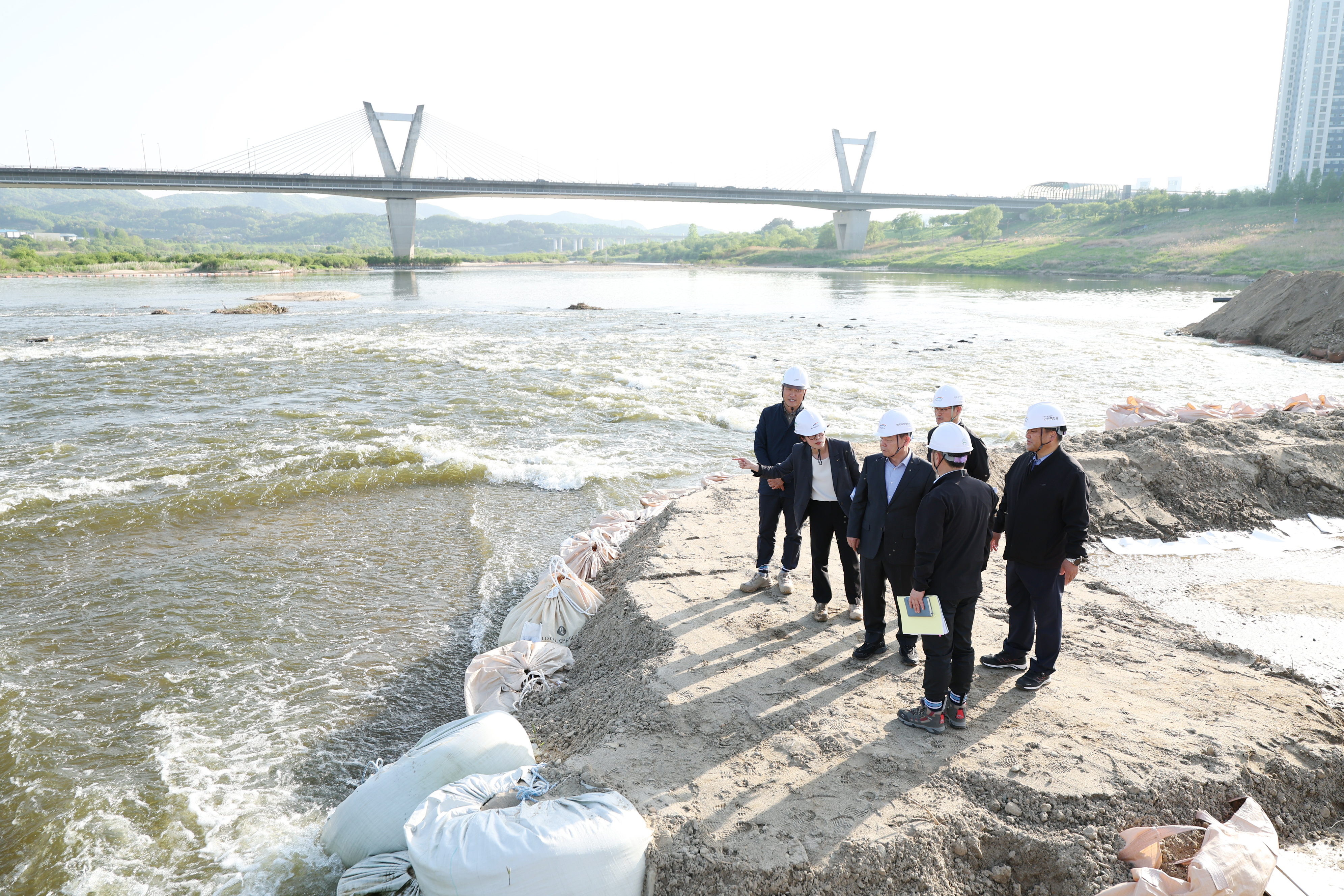 On-site Inspection of Sejong diversion dam